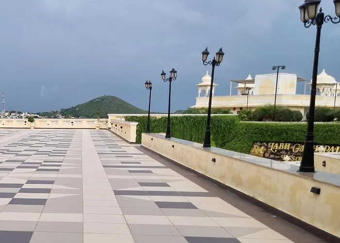 Labh Garh Palace Resort & Spa